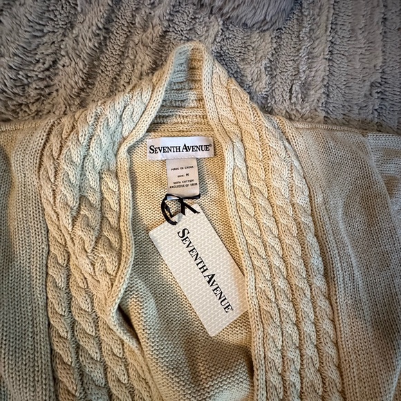Cable Buckle Cardigan Sz M - Picture 3 of 4